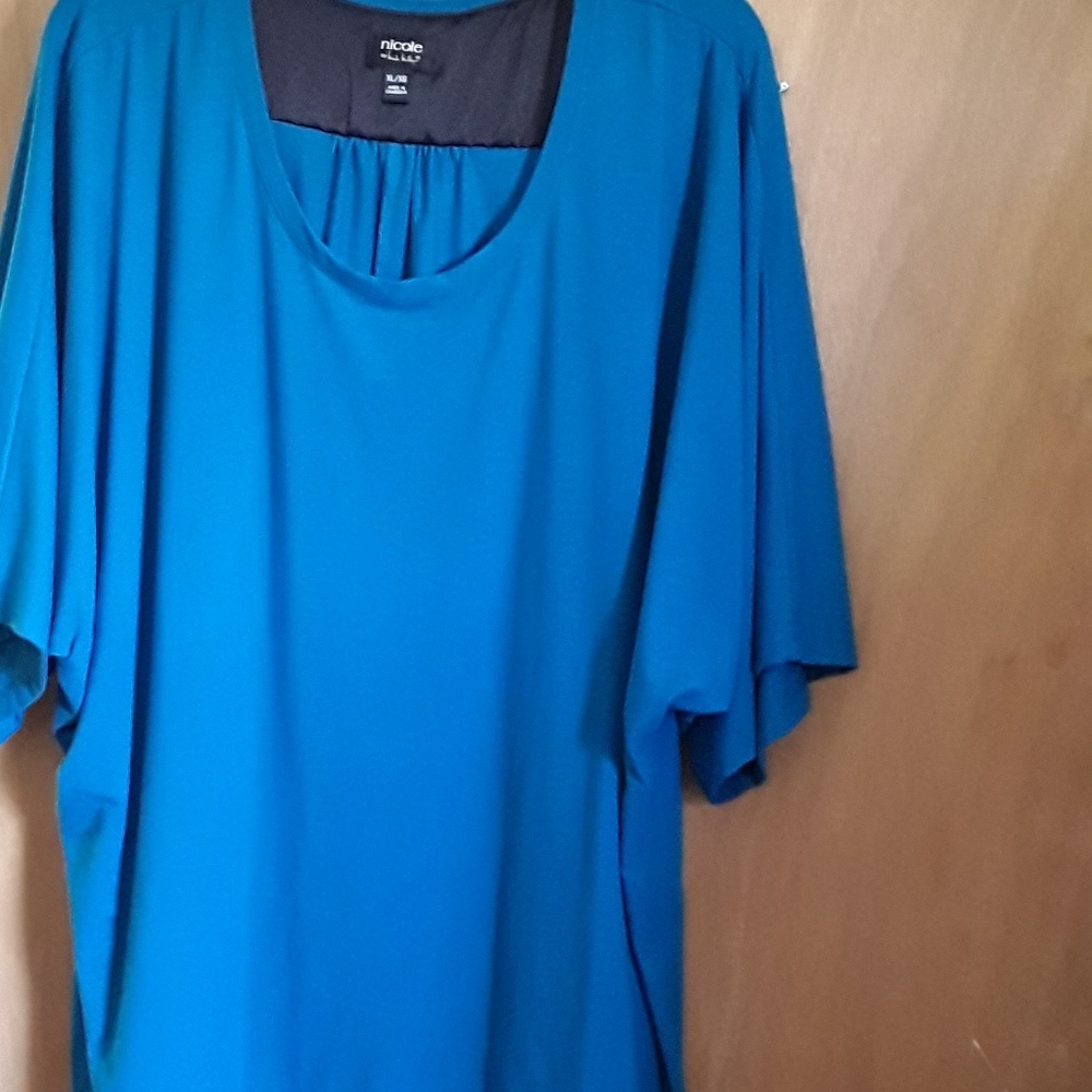 Nicole Miller Loose fit top